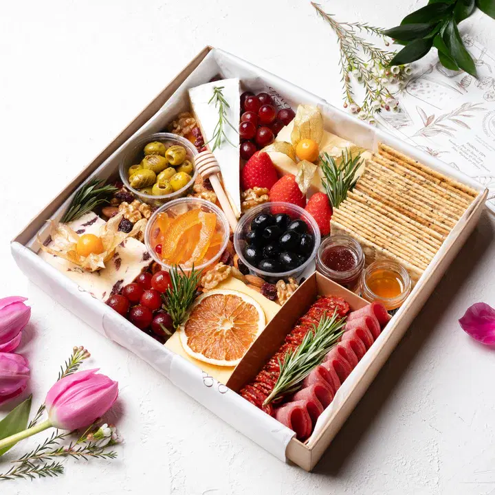 Deluxe Cheese Platter