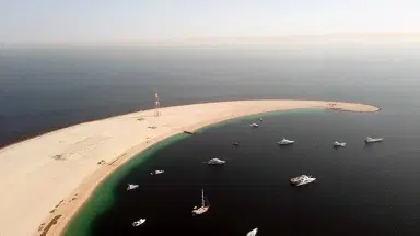 How Far is Moon Island from Dubai Marina