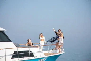 Reliable Boat Rental in Dubai